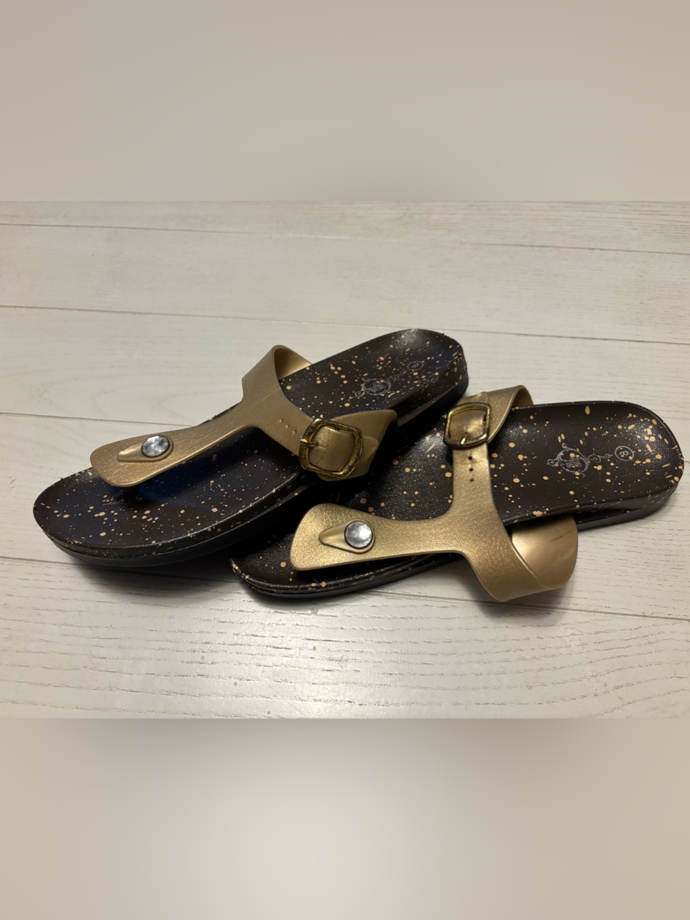 Sole Mate rubber sandal